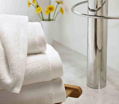 Khăn khách sạn trơn