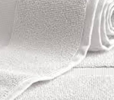 Thảm chân màu trắng