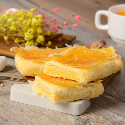 Đài Loan mua đồ ăn nhẹ Thanh vàng Mingxin hộp quà 6 vào bánh sữa tươi lòng đỏ trứng bánh ngắn nhập khẩu bánh may mắn