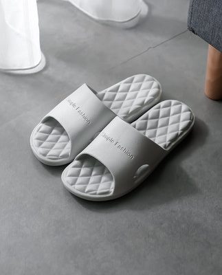 Dép nam mùa hè nhà tắm trong nhà nhà chống trượt nhựa mềm đáy 2019 dép mới và dép nam mùa hè