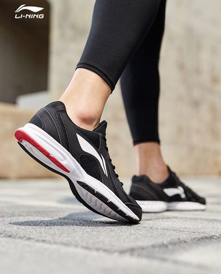 Giày chạy bộ Li Ning giày nam 2019 mới mùa hè lưới thoáng khí giày chạy bộ màu đen nhẹ giày thông thường
