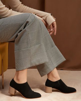 Giày da ngắn nữ mùa xuân và mùa thu 2019 Giày cao đến mắt cá chân mới cỡ lớn Giày cao gót đế xuồng Giày đế xuồng cho nữ mùa thu và mùa đông