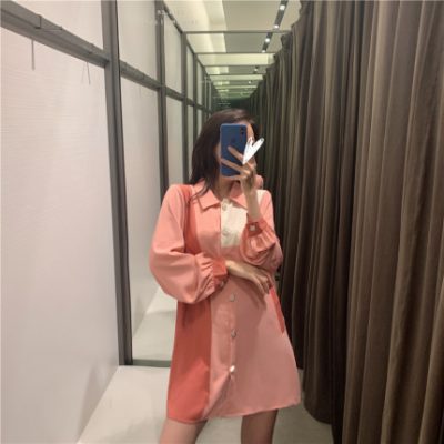 [Mua một, tặng một] Hồng Kông mang phong cách thời trang ngọt ngào và dễ thương màu sắc kết hợp với váy đầm voan dài tay màu hồng
