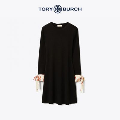 CÂU CHUYỆN BURCH Tang Liboqi Thu / Đông 19 Áo len mỏng màu đen dành cho nữ 61842