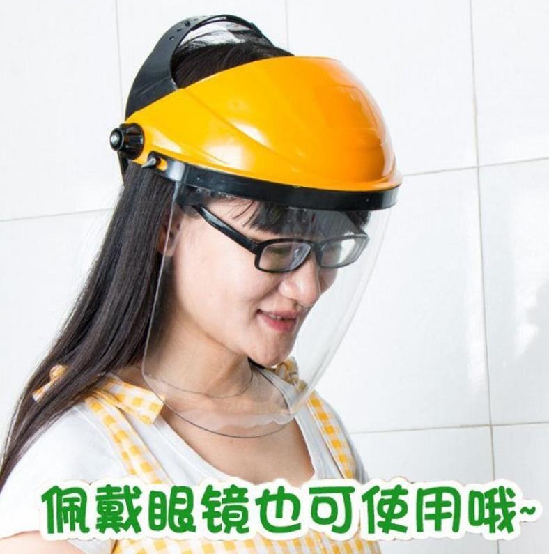 Mũ bảo hiểm có kính trong suốt (3)