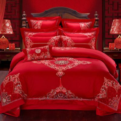 Bộ đồ cưới bốn nhà bằng vải cotton của Qi, bộ đồ cưới lớn màu đỏ, hơn sáu mươi bộ đồ cưới