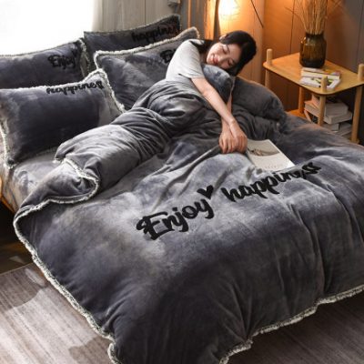 Bộ đồ giường flannel bốn mặt flannel bốn mảnh dày mùa đông cộng với nhung sữa san hô lông cừu tấm chăn 4