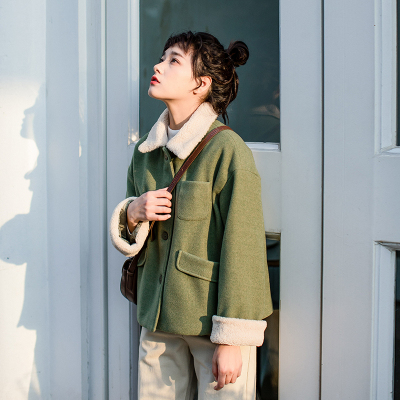 Hồng Kông hương vị retro văn học cừu len áo khoác ngắn nữ 2019 mùa thu và mùa đông mô hình cuff khâu áo len thủy triều