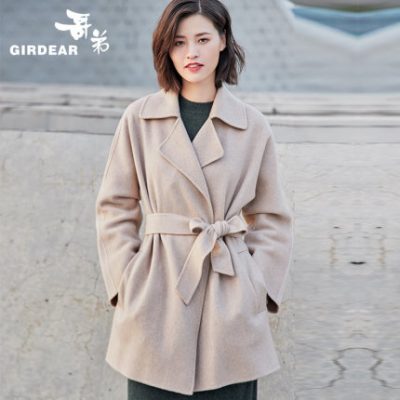Áo khoác nam bằng vải len mới cho nam Áo len rộng tay áo dài tay thắt lưng Áo hai dây A400077