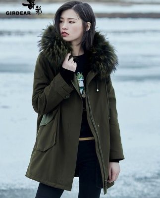 Áo khoác nam mùa thu và mùa đông mới có cổ áo lông thú dài qua áo khoác cotton trùm đầu A400230