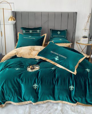 Lisi nhung bốn mảnh mùa đông tinh tế ngắn sang trọng ấm áp đơn giản thêu màu rắn in gió chăn chăn