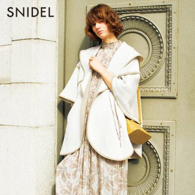 SNIDEL2019 mùa thu đông mới khí chất ngọt ngào áo choàng cape ren len áo khoác SWFC195022