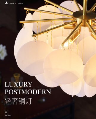 Đèn hậu hiện đại sang trọng đèn chùm nhà khách đơn giản trang trí đèn phòng Bắc Âu sáng tạo phòng ngủ đèn đồng chiếu sáng màu đỏ