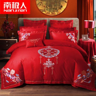 Đám cưới ở Nam Cực bốn mảnh lớn màu đỏ khăn trải giường chăn bông phòng ngủ bộ đồ giường cotton mới cưới