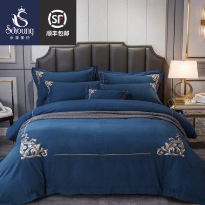 Dày thêu ấm áp chải bông bốn mảnh cotton đơn giản màu rắn mùa thu và mùa đông vải lanh chăn chăn