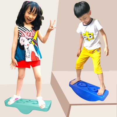 Sense thiết bị đào tạo trẻ cân bằng bảng cân bằng chùm lắc đồ chơi thể dục mở rộng dày