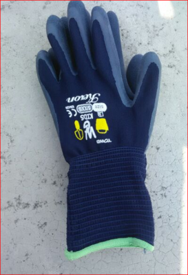 Găng tay bảo hộ lao động trẻ em mẫu giáo găng tay bảo vệ chống trượt chống trượt diều chống làm vườn số 4 găng tay nhựa số 4