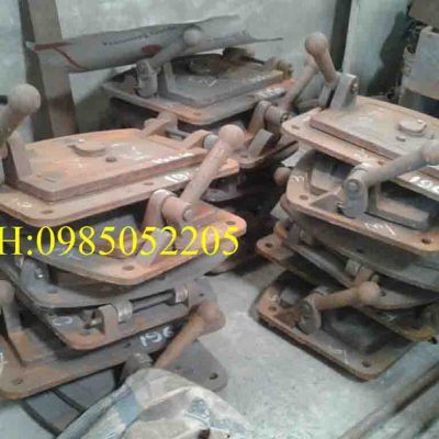 Đúc cửa lò hơi bằng gang giá tốt nhất thị trường