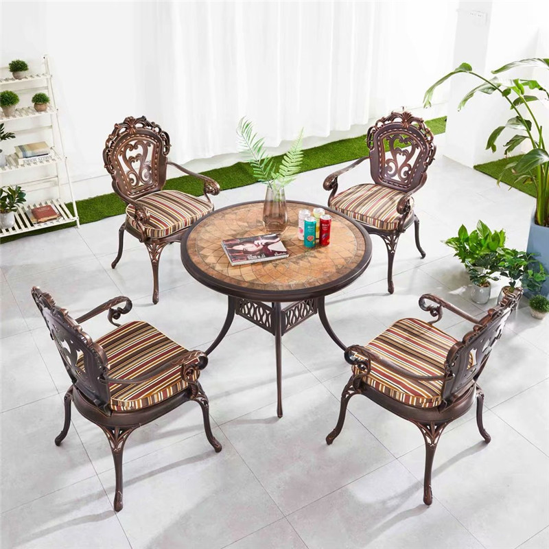 Ngoài trời sân vườn ngoài trời nhôm đúc bàn ghế nướng ngoài trời ban công ngoài trời biệt thự ngoài trời bàn ghế nhôm mỹ bộ ba món 5 món (1)