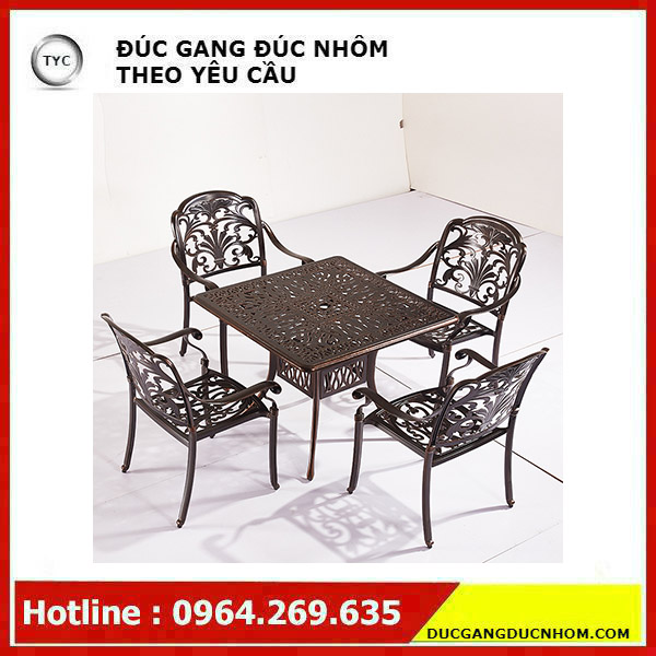 Ban-ghe-san-vuon-hinh-vuong.-Ban-ghe-nhom-duc-nhap-khau-2