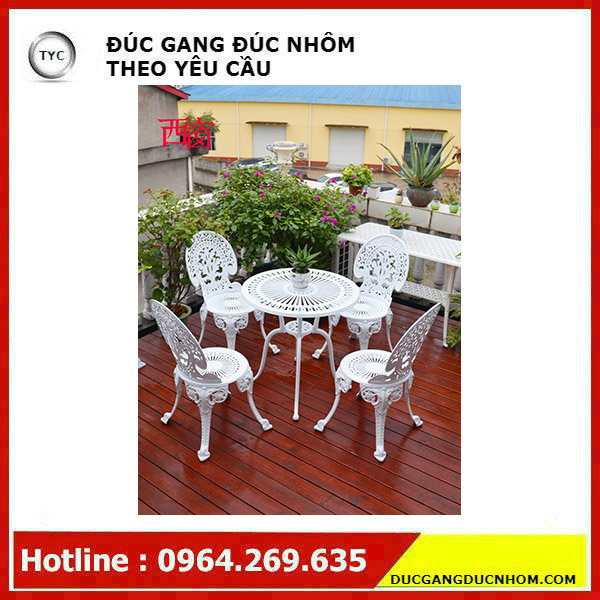Ban-ghe-uong-tra-ngoai-troi.-Bo-ban-ghe-ngoai-troi-nhap-khau-5