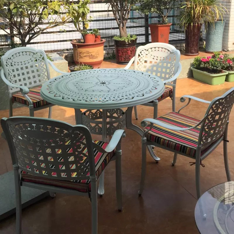 Bàn ghế nhôm đúc ngoài trời sân vườn tam thất ban công biệt thự thoáng mát bàn ghế ngoài trời chân sắt (4)