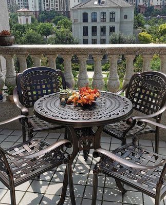 Bàn ghế ngoài trời kết hợp nhôm đúc ba hoặc năm mảnh sắt rèn sân vườn thư giãn ngoài trời chống nắng chống thấm biệt thự bàn ghế sân vườn