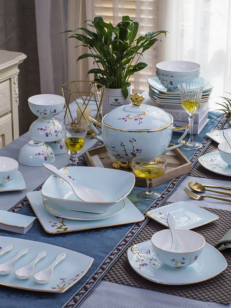 bộ bát đĩa gốm sứ họa tiết hoa nhí (4)