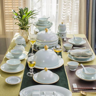 Bộ bát đĩa tráng men màu xanh ngọc , đơn giản nhưng không kém phần sang trọng , hàng cao cấp Trung Quốc.