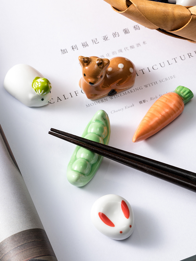 dụng cụ gác đũa hình thù đa dạng (1)