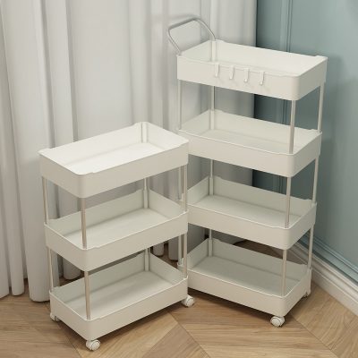 Giá để đồ có bánh xe đẩy đi chuyển dễ dàng, đặt được ở nhiều nơi , có nhiều tầng để phân chia đồ, siêu tiện lợi.