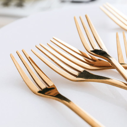 nĩa kèm cốc đựng (1)