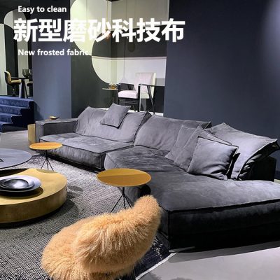 Ghế sofa vải hiện đại phù hợp với mọi không gian nhà.