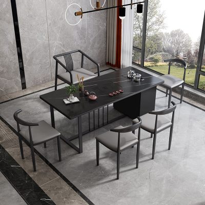 Bàn trà màu xám sang trọng.