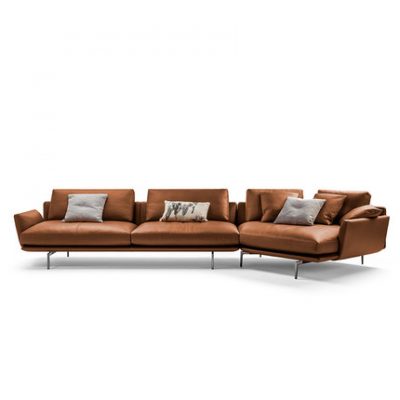 Sofa da màu nâu sang trọng, cổ điển.