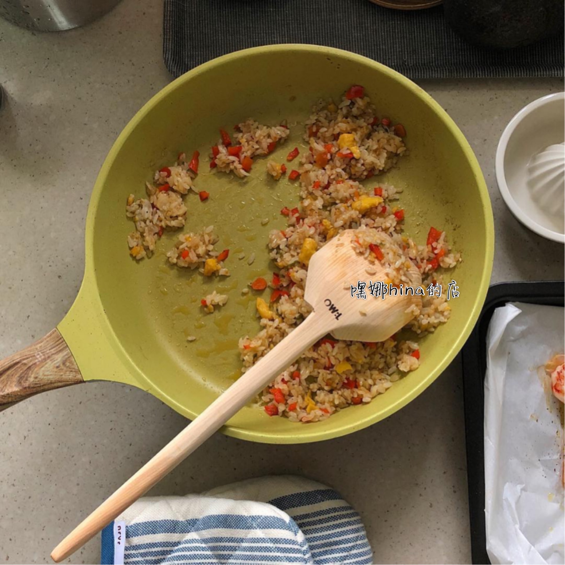 chảo chống dính màu xanh (8)