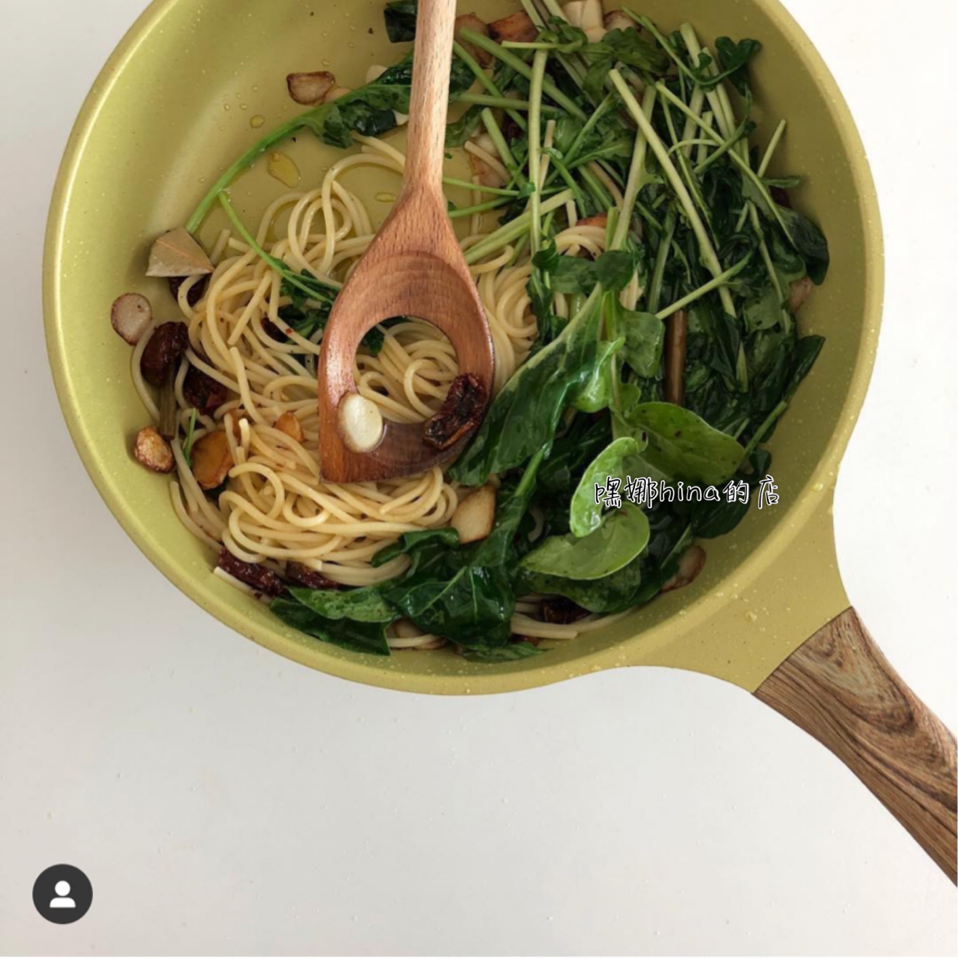 chảo chống dính màu xanh (9)