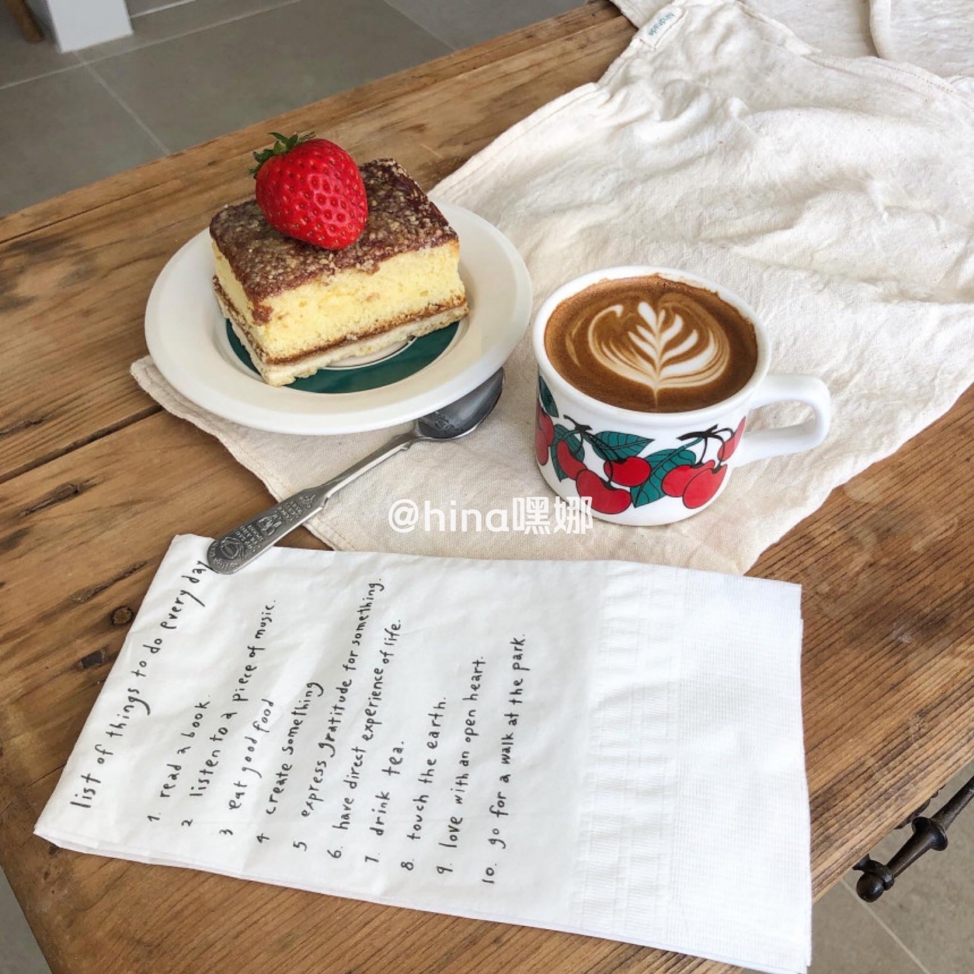 cốc cf hình cherry (1)