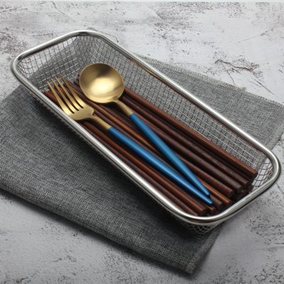 Giá đựng đũa bằng inox304 , chức năng thoát nước, khô dáo vật dụng.