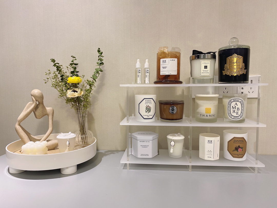 kệ trong suốt (2)