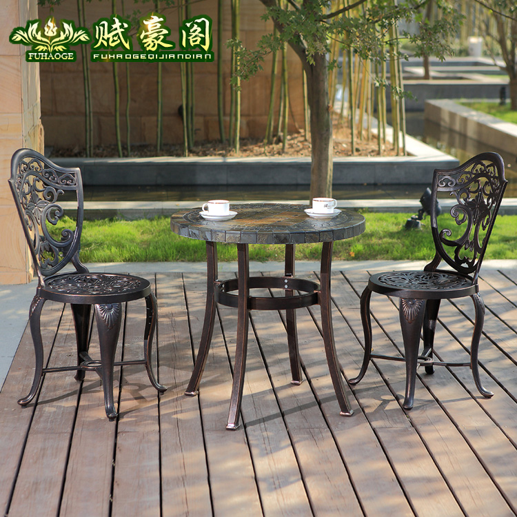 Bộ bàn ghế ngoài trời sắt rèn sân vườn
