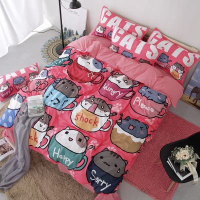 Bộ chăn ga gối chải giường họa tiết cute dễ thương, màu sắc sinh động.