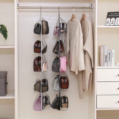 Túi treo tường chứa túi xách, tích kiệm diện tích, gọn gàng, đẹp mắt.
