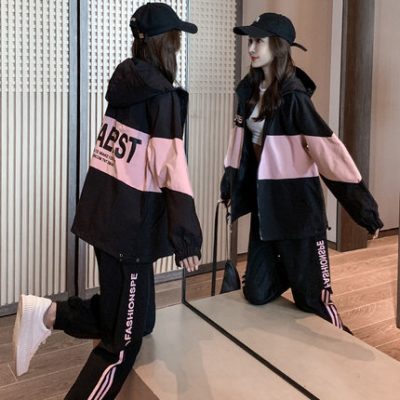 Bộ đồ thể thao thương hiệu nổi tiếng của phụ nữ mùa xuân và mùa thu 2022 mới thời trang giản dị giảm tuổi tác áo len chạy bộ màu đỏ ròng áo len hai mảnh