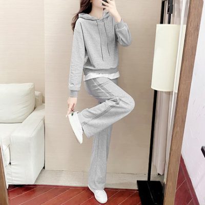 Bộ đồ thể thao của phụ nữ mùa xuân và mùa thu năm 2021 thủy triều thương hiệu thời trang rộng rãi quần ống rộng Phong cách phương Tây áo len giảm tuổi quần áo giản dị hai mảnh phù hợp