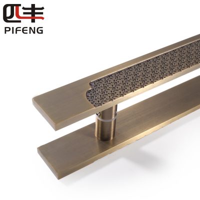 Tay nắm cửa kính chạm khắc Trung Quốc chữ tùy chỉnh tay nắm cửa gỗ rắn cổ tay nắm cửa Xiangyun cặp tay nắm cửa bằng đồng