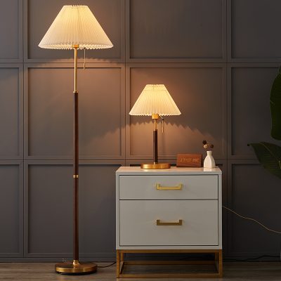 Đèn sàn xếp ly retro kiểu Mỹ thời trung cổ cổ điển Bắc Âu trong phòng khách đơn giản ánh sáng phòng ngủ sang trọng đèn bàn đầu giường