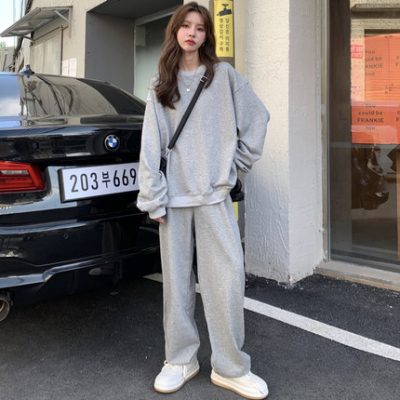 Bộ đồ của phụ nữ mùa xuân và mùa thu phần mỏng rời phiên bản Hàn Quốc trong áo len dài tay quần áo thể thao giản dị bộ hai mảnh nhỏ