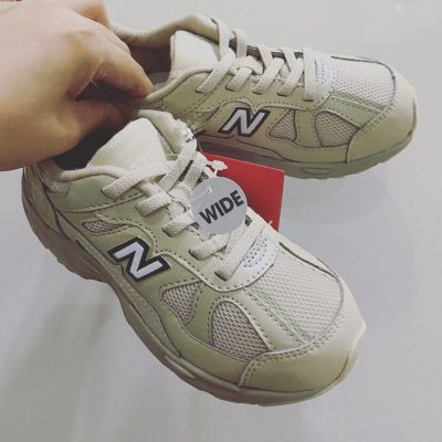 Giày trẻ em năng động New Balance chính hãng new nb878 thắt lưng đàn hồi nam và nữ trẻ em vừa và nhỏ giày lưới thoáng khí thông thường