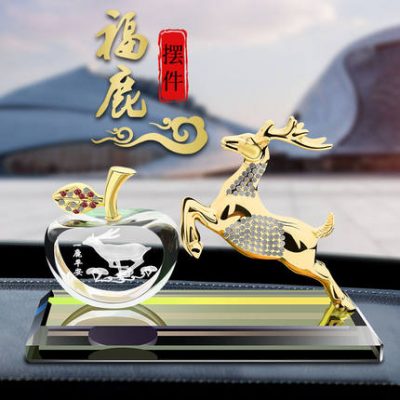 Màu đỏ thuần tất cả các cách an toàn hươu trang trí xe hơi phụ kiện nội thất đồ trang trí nước hoa ô tô cung cấp xe hơi Daquan nam và nữ